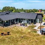 9 Person In Hirtshals